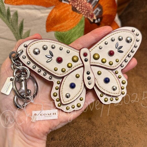 COACH BUTTERFLY BAG CHARM LARGE LEATHER WESTERN RIVETS STUDS KEY CHAIN NEW NWT - Picture 1 of 14